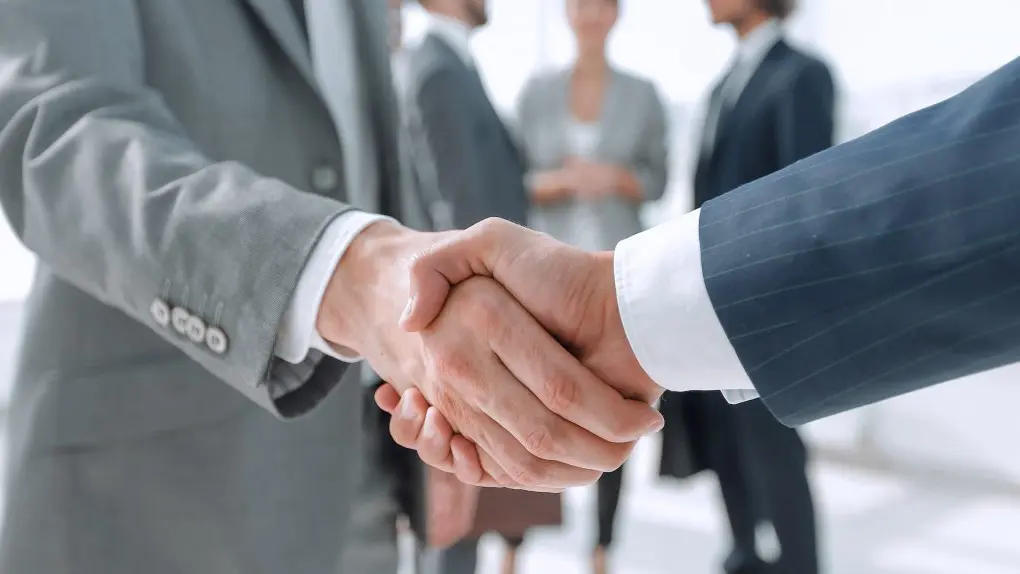 6570a287282ea9ecf19de1a1 partnership business